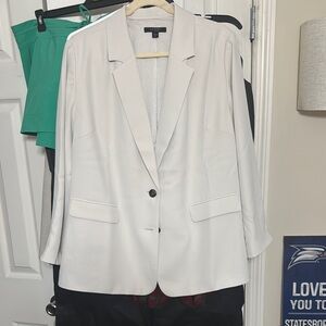 Women's cream Blazer